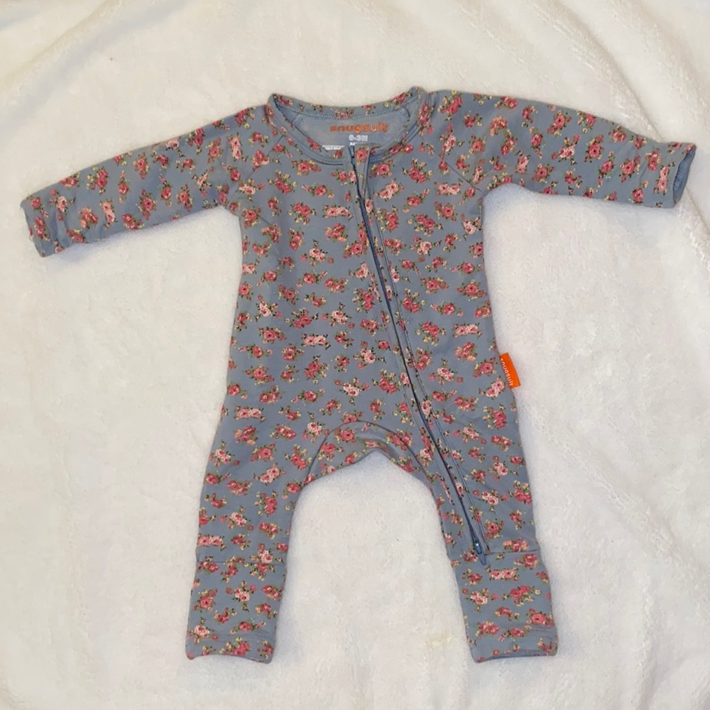 Snug suit baby pajamas